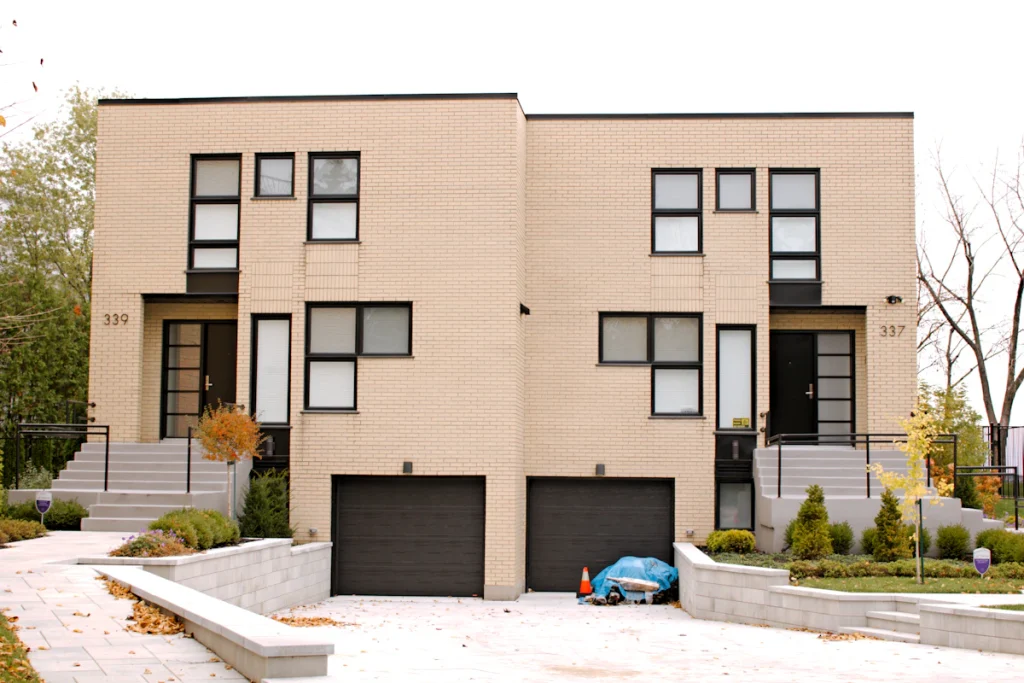 Townhouse Development – 709 Regan Ave, Coquitlam (50 Units)